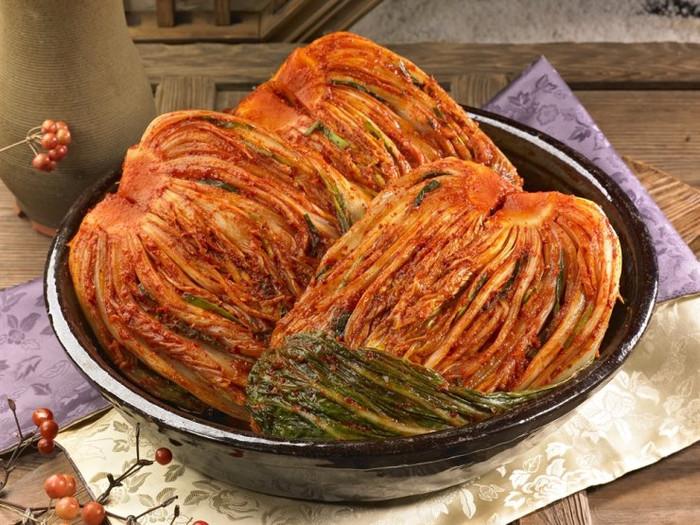 Kim chi là món ăn nổi tiếng của người Hàn Quốc. Ảnh: Korea Times