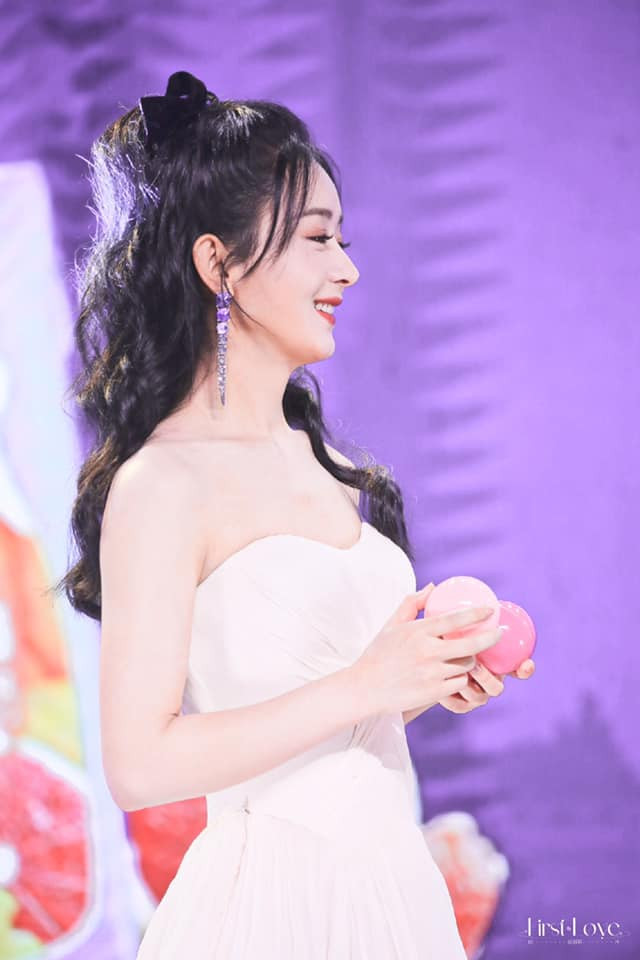 Triệu Lệ Dĩnh đẹp xuất thần trên truyền hình, Phùng Thiệu Phong có hối tiếc khi quyết định ly hôn? Ảnh 10