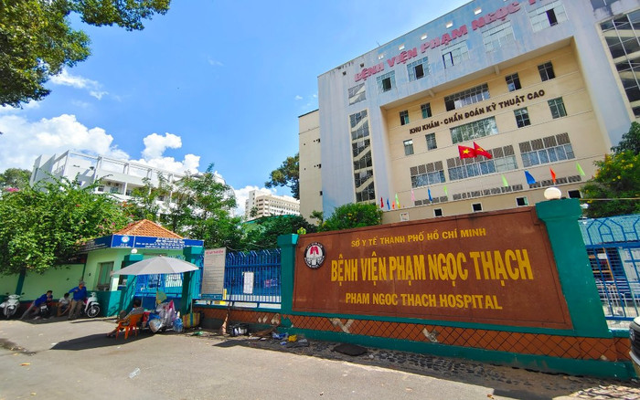 TP.HCM: 25 bệnh nhân và thân nhân tại Bệnh viện Phạm Ngọc Thạch dương tính với COVID-19 Ảnh 2
