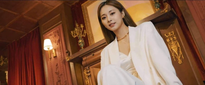 Tzuyu 'bùng nổ visual' trong dự án solo đầu tay sau 6 năm hoạt động cùng Twice Ảnh 4