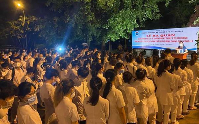 319 cán bộ, sinh viên y tế Hải Dương lên đường chi viện cho TP.HCM Ảnh 2