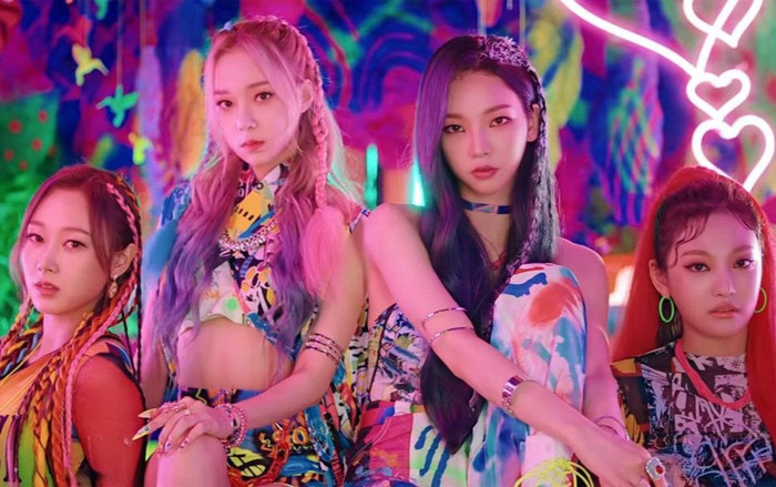 Sốc với gương mặt 'không thể nào mộc hơn' của 4 cô nàng aespa Ảnh 2