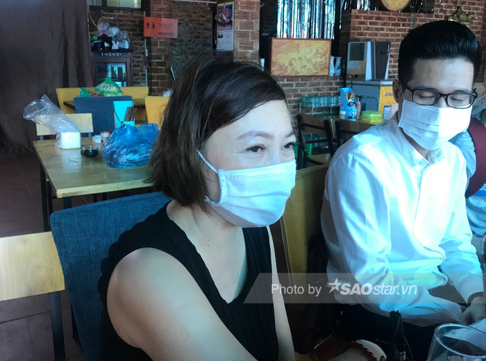 Chủ quán nơi xảy ra vụ việc và vẫn chưa hết bàng hoàng sau khi chứng kiến sự việc.