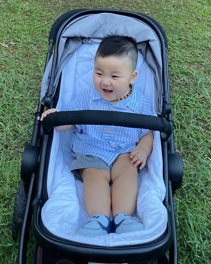 Hòa Minzy tiết lộ bức ảnh thích nhất của con trai từ trước đến giờ.