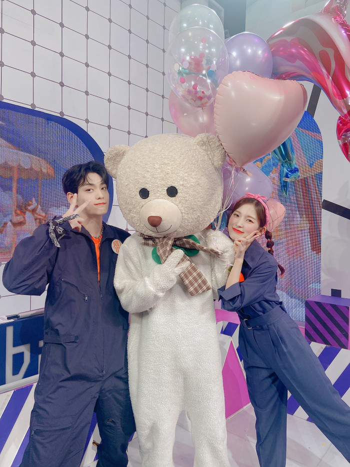 Những xu hướng chưng diện 'lên hương' nhờ được idol Kpop lăng xê Ảnh 12