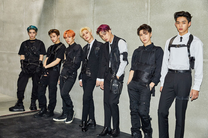 Những xu hướng chưng diện 'lên hương' nhờ được idol Kpop lăng xê Ảnh 9