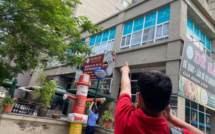 Người dân bàng hoàng kể lại giây phút phát hiện bé 5 tuổi rơi từ tầng 11 chung cư xuống tử vong Ảnh 2