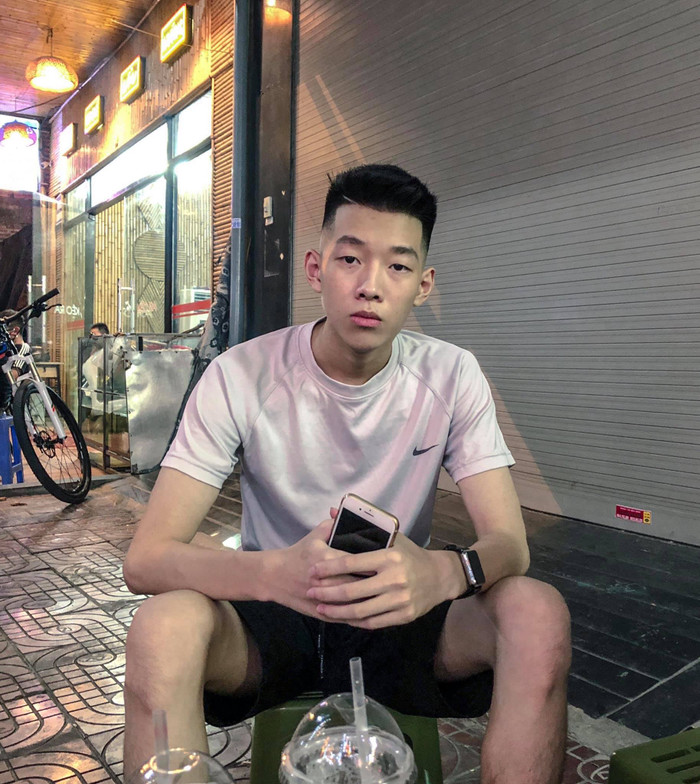 Hoàng Quốc hiện tại đã nghỉ học và chuyển sang một công việc mà bản thân yêu thích