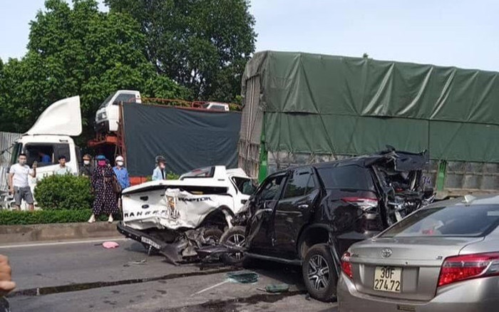 Thanh Hoá: 10 xe ô tô gặp tai nạn liên hoàn khiến 6 người thương vong Ảnh 2