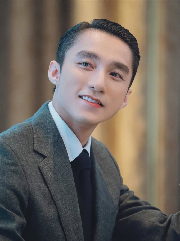 Sơn Tùng.
