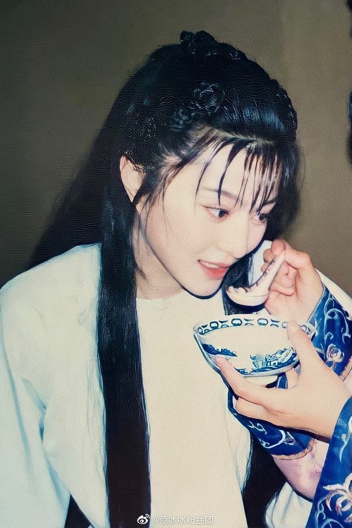 Minh tinh họ Phạm có thể 'cân' được mọi góc ảnh, vẻ đẹp không góc chết