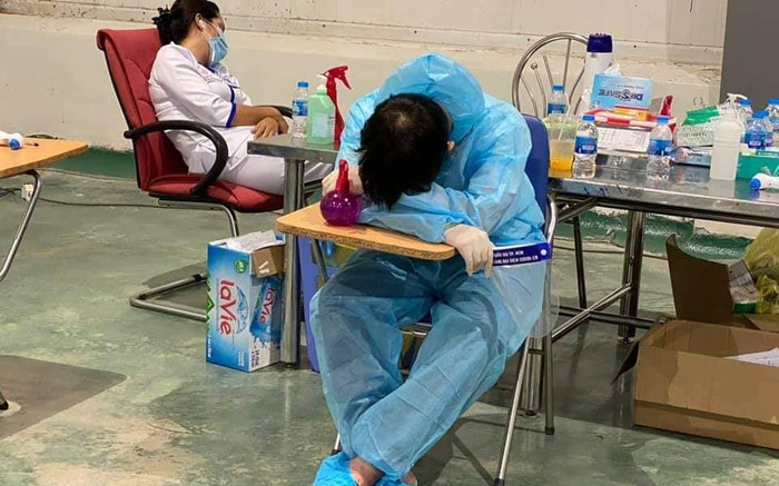 Bức thư của người thầy gửi đến sinh viên trường Y tại TP.HCM: 'Các bạn thật sự quá giỏi và bản lĩnh' Ảnh 2