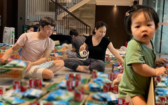 'Ái nữ' nhà Cường Đô La hăng hái cùng bố mẹ chuẩn bị quà từ thiện, biểu cảm đáng yêu khó cưỡng Ảnh 2