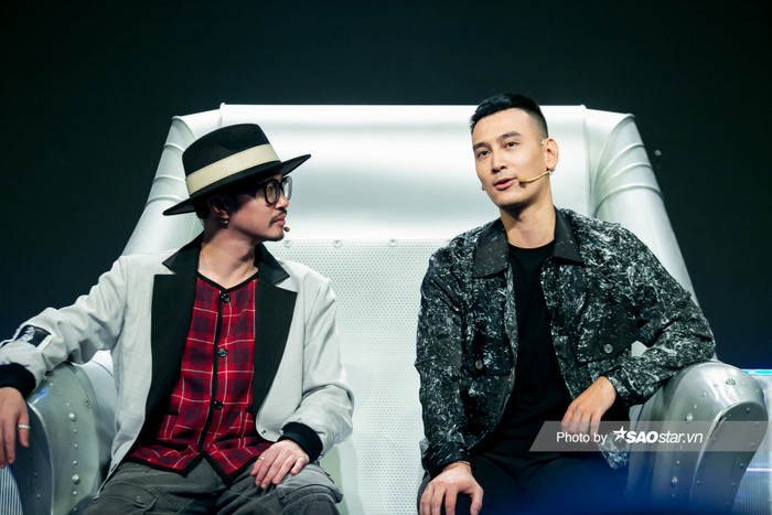 Master Nimbia lo lắng cho Thanh Duy và Cara khi phải đụng độ những đối thủ mạnh