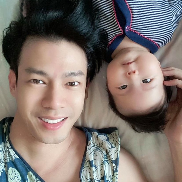 'Tra nam' số 1 màn ảnh Thái bất ngờ thông báo có thể đưa vợ con sang Mỹ định cư và câu chuyện phía sau Ảnh 6