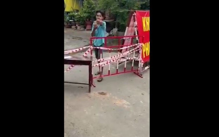Clip: Người đàn ông tự xưng là 'Trung tá', khiêu khích cán bộ tại chốt trực chống dịch Covid- 19 Ảnh 2