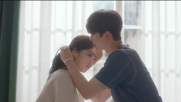 Phim của Yuri (SNSD) đạt rating 'khủng' - Phim 19+ của Song Kang rating 'chạm đáy' Ảnh 7