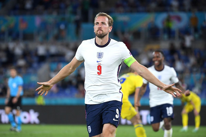 Harry Kane lập cú đúp trong chiến thắng 4-0 của tuyển Anh trước Ukraine.