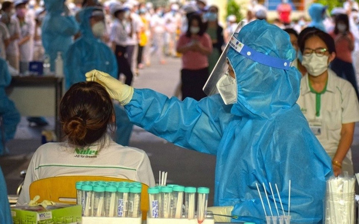 Tạm dừng hoạt động sản xuất tại một công ty ở TP.HCM sau khi phát hiện 120 ca nhiễm COVID-19 Ảnh 2