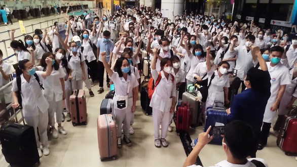 Hiệu trưởng nói gì về ồn ào liên quan đến 300 sinh viên ĐH Kỹ thuật Y tế Hải Dương vào TP.HCM chống dịch? Ảnh 4