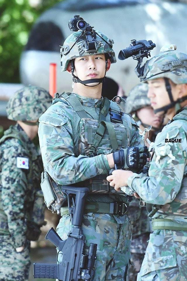 Từng có cân nặng 'khủng', Taecyeon phải giảm 18kg để quảng bá cùng 2PM Ảnh 7