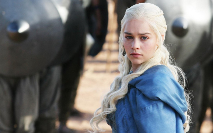 10 sạn trang điểm 'siêu to siêu khổng lồ' khiến fan ê răng trong phim Hollywood Ảnh 2