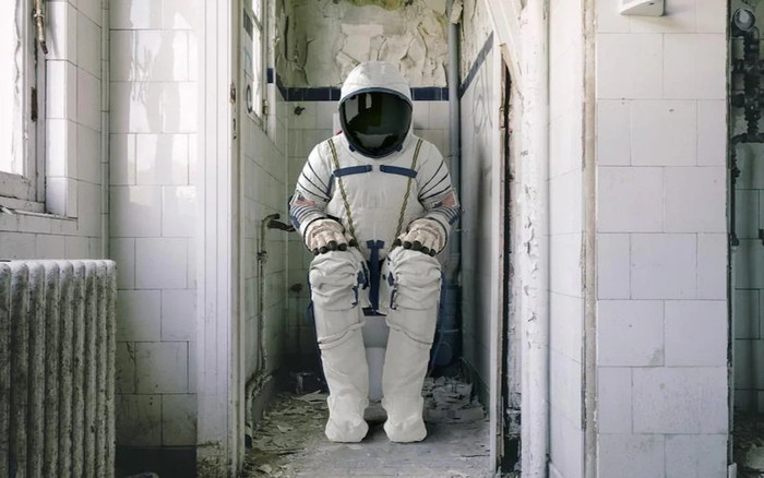 Đố bạn biết các phi hành gia 'đi nặng' ngoài vũ trụ như thế nào? Ảnh 2