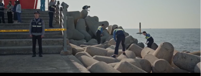 'Voice 4' tập 5-6: Cameo xịn sò của 'Hospital Playlist' hóa ra lại là kẻ sát nhân hàng loạt Ảnh 7