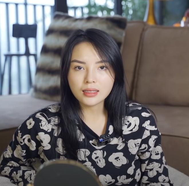 Quả thật mái tóc có tác dụng thay đổi gương mặt nhiều lắm.