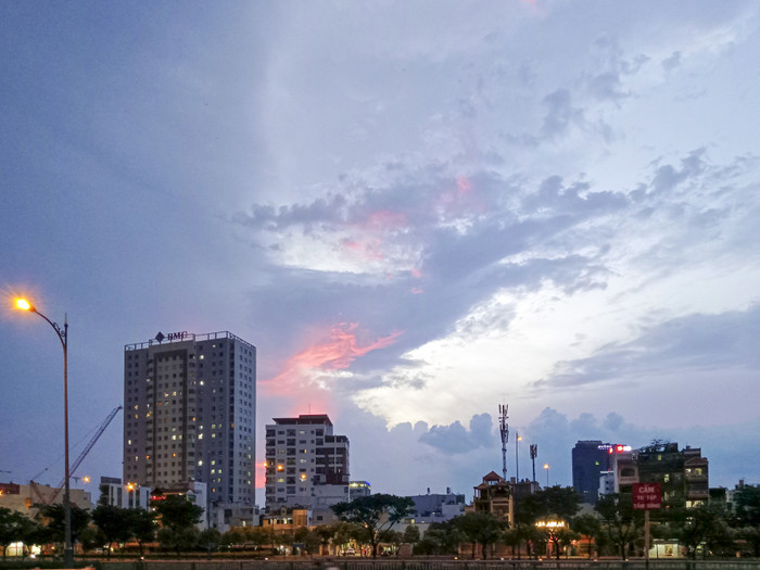 Ảnh được chụp với chế độ ban đêm.