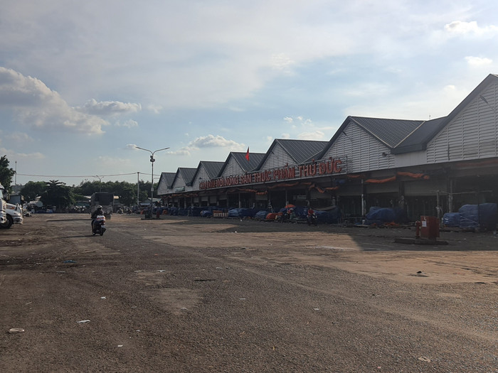 Chợ đầu mối Thủ Đức trước ngày tạm ngưng hoạt động. Ảnh: Song Mai/Thanh Niên