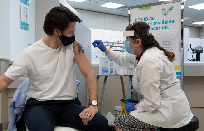 Tiêm vaccine Covid-19 nhưng không gặp phản ứng phụ có sao không? Ảnh 4