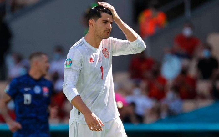 VIDEO: Morata sút hỏng quả penalty định mệnh Ảnh 2