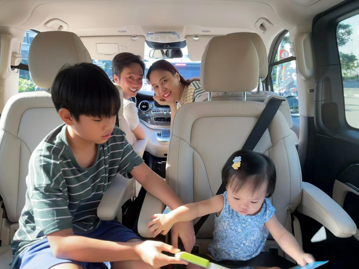 Có thể nói, Cường Đô La chính là người chồng, người bố hết lòng thương yêu và chiều chuộng vợ con.