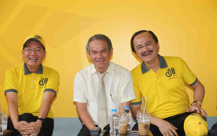 20 tỷ hỗ trợ phòng chống COVID-19 và chữ tình của bầu Đức, bầu Thắng, bầu Hải Ảnh 2