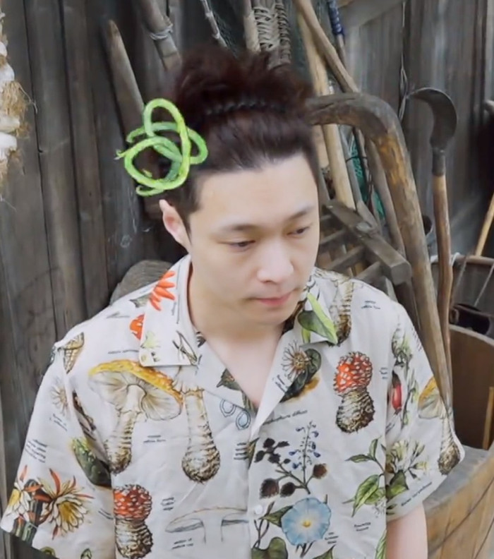 Gương mặt Lay Trương Nghệ Hưng sưng húp, nguyên nhân khiến ai cũng bất ngờ Ảnh 7