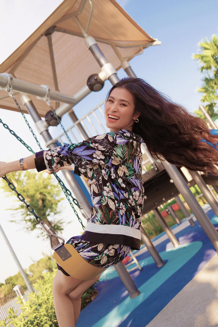 Đông Nhi cũng đoán trúng đề thi Văn đấy thôi nhưng thời gian trùng khớp lại hơi 'trật lất'! Ảnh 7