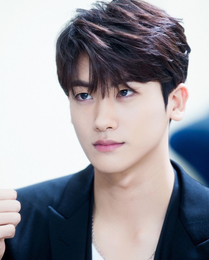 Hai 'trai đẹp' V (BTS) và Park Hyung Sik cùng lộ diện trong MV của Paekboy? Ảnh 7