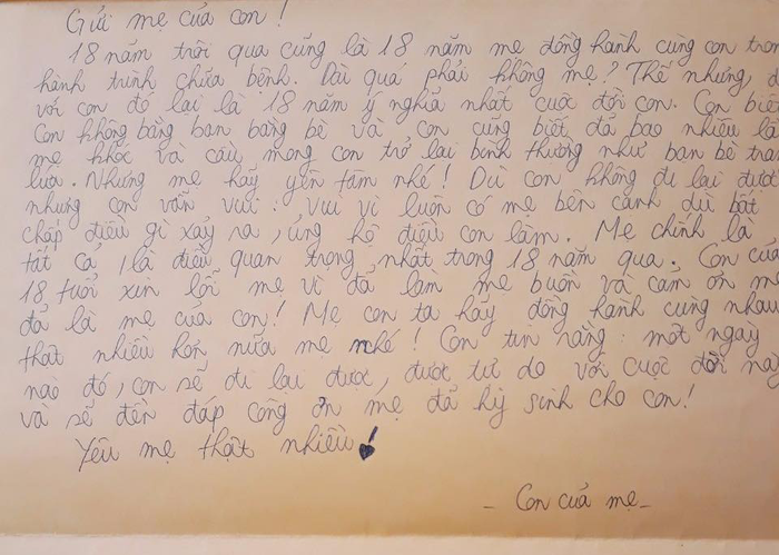 Bức thư cảm động của con gái gửi đến mẹ ngày sinh nhật 18 tuổi