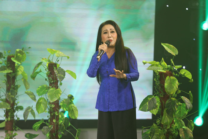 Nghệ sĩ Thanh Hằng