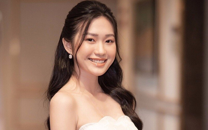 Lộ chi tiết khiến dân tình rộ nghi vấn Đoàn Văn Hậu đã dắt bạn gái ra mắt bạn bè Ảnh 2