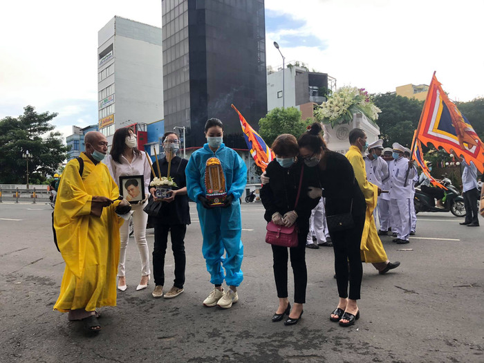 Thời khắc di quan