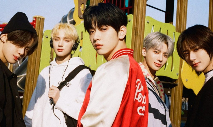 TXT tiếp bước BTS, BLACKPINK khi lập chiến tích trên bảng xếp hạng Billboard Pop Airplay Ảnh 8
