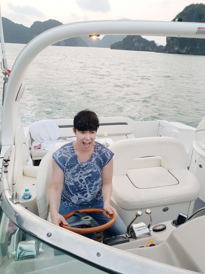 Nathan Lee cởi trần khoe cơ thể đầy 'múi cuồn cuộn' khiến fan 'xịt máu mũi' Ảnh 8