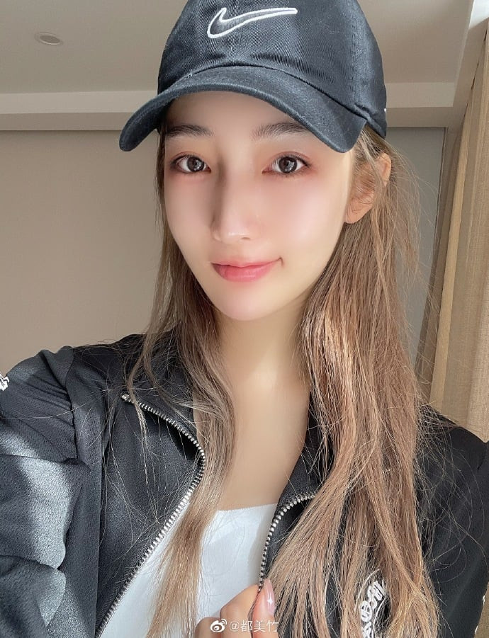 Drama gay cấn giữa Ngô Diệc Phàm và bạn gái hotgirl: Nhà trai đòi kiện, nhà gái muốn báo cảnh sát Ảnh 11