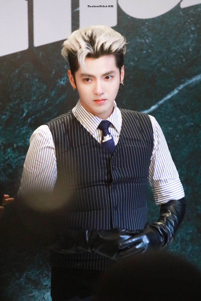 Drama gay cấn giữa Ngô Diệc Phàm và bạn gái hotgirl: Nhà trai đòi kiện, nhà gái muốn báo cảnh sát Ảnh 7