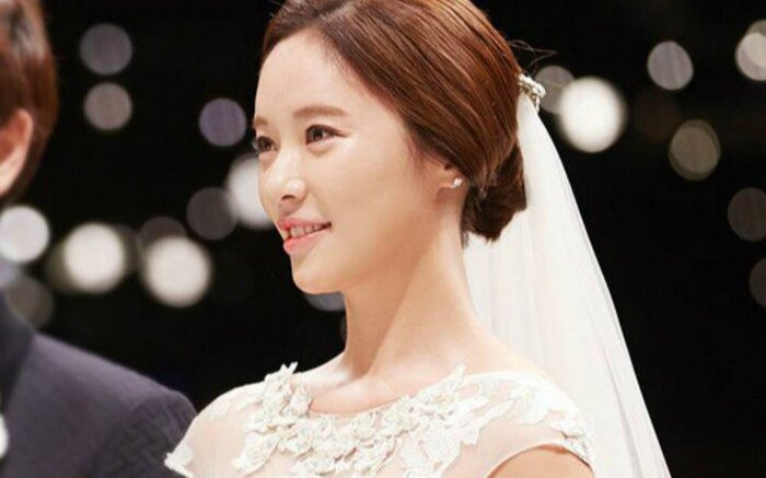 Hwang Jung Eum rút đơn ly hôn, lộ ảnh đi du lịch cùng chồng và con trai Ảnh 2
