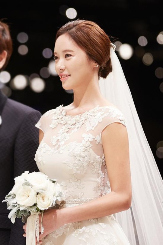 Hwang Jung Eum rút đơn ly hôn, lộ ảnh đi du lịch cùng chồng và con trai Ảnh 3