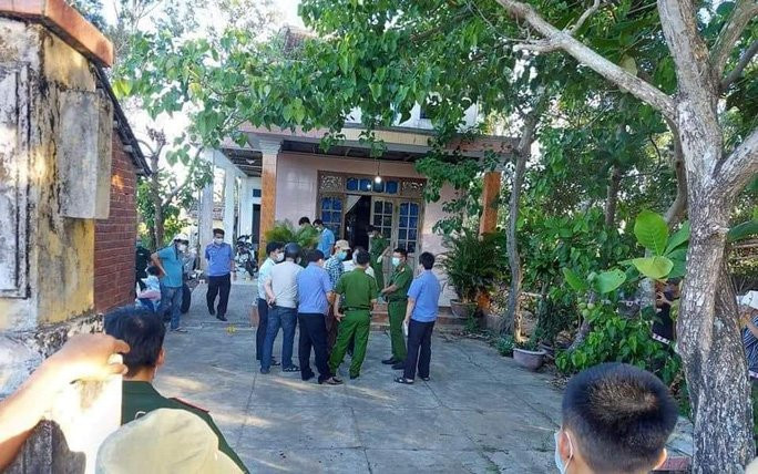 Một hiệu trường trường THCS ở Quảng Nam bị đối tượng lạ mặt xông vào nhà đâm tử vong Ảnh 2