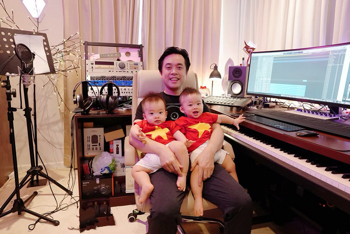 Nhạc sĩ Dương Khắc Linh và hai con trai